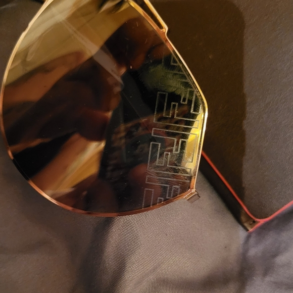 Fendi Sunglasses - Picture 2 of 5